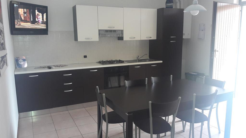 דירות קסטלנואובו דל גארדה Casa Lavoro Vancanza מראה חיצוני תמונה