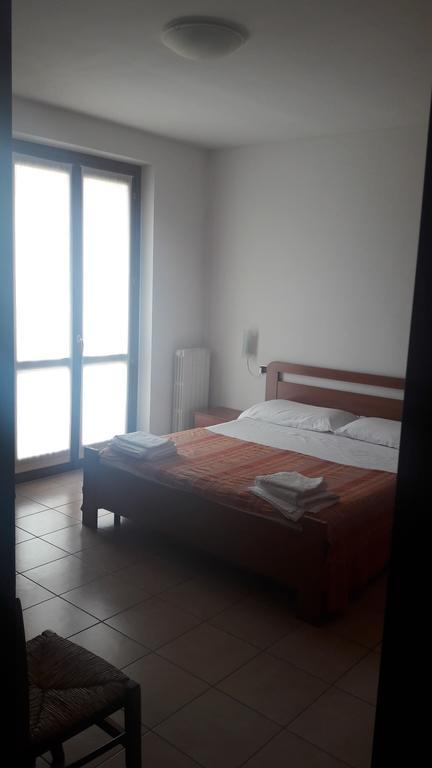 דירות קסטלנואובו דל גארדה Casa Lavoro Vancanza מראה חיצוני תמונה