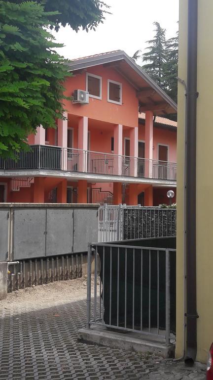 דירות קסטלנואובו דל גארדה Casa Lavoro Vancanza מראה חיצוני תמונה